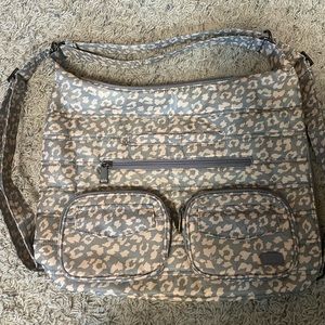 NWOT lug zipliner - leopard Pearl